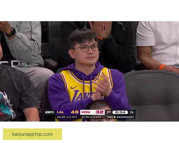 以伊森回忆詹姆斯震撼扣篮启蒙篮球梦想与家人责任驱动前行之路