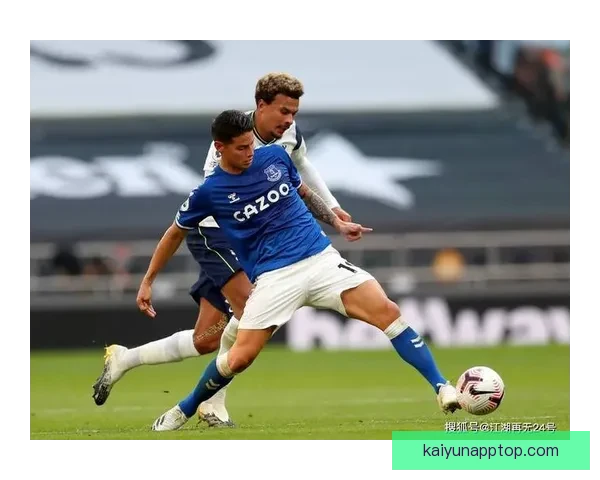 2026年世界杯新星崛起 球员表现与战术革新引领足球新时代