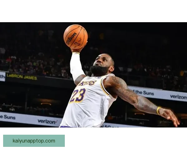 以伊森回忆詹姆斯震撼扣篮启蒙篮球梦想与家人责任驱动前行之路