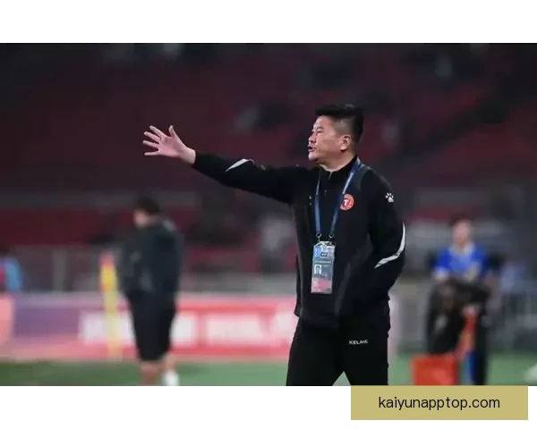 李金羽率铁人开局战绩惨淡两胜一平六负成中超首位下课主帅